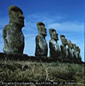 Statuile Moai